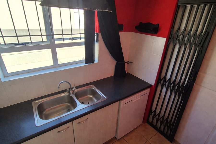 3 Bedroom Property for Sale in Sunningdale Western Cape